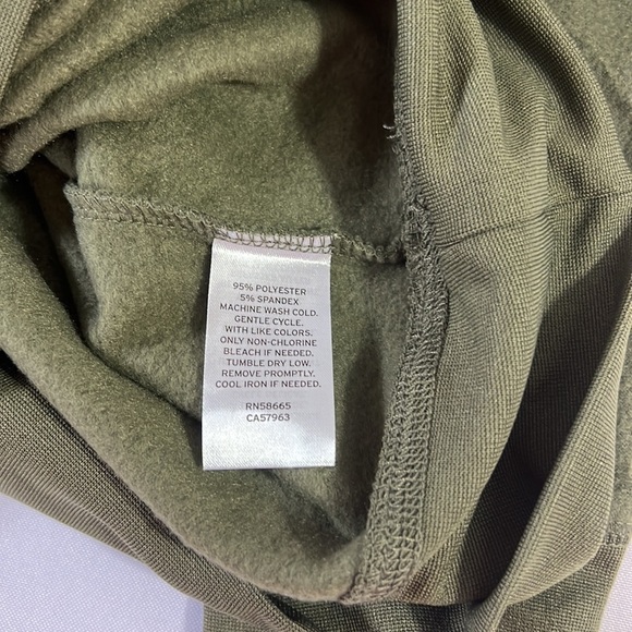 Abound Mock Neck Fleece Pullover - Picture 9 of 9